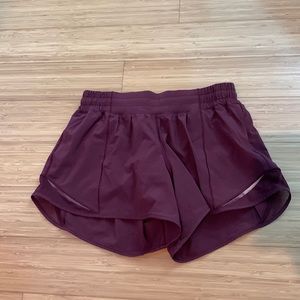 Lululemon hotty hot shorts 4”